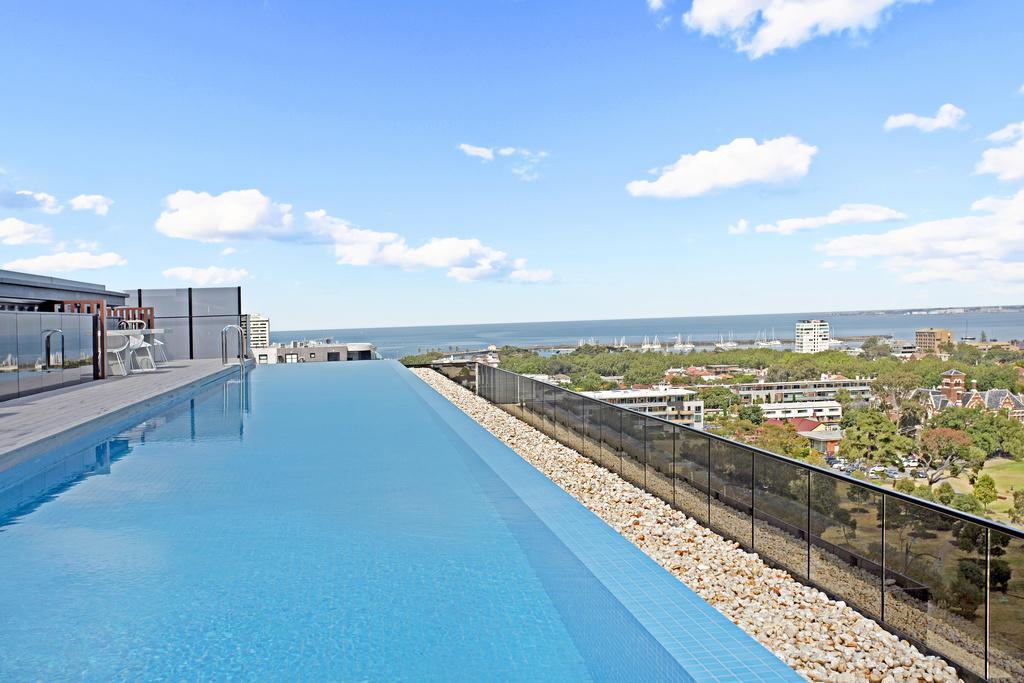 דירות מלבורן ☆ Heart Of St Kilda ☆ Infinity Pool+Parking+Wifi מראה חיצוני תמונה